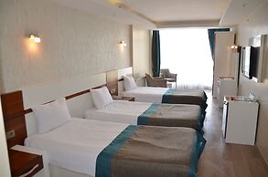 Grand Ahos Hotel