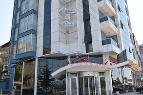 Grand Ahos Hotel