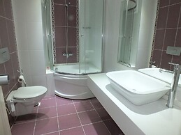Grand Ahos Hotel