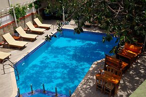Oya Boutique Hotel & Suites