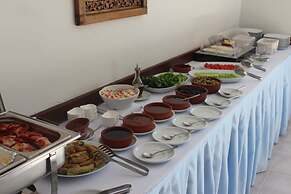 Oya Boutique Hotel & Suites
