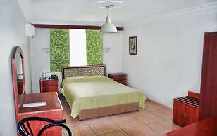 Yunus Hotel