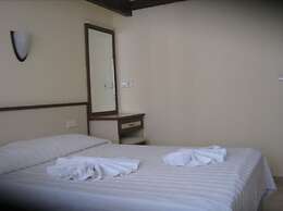 Oya Apartments