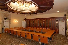 Grand Apartments