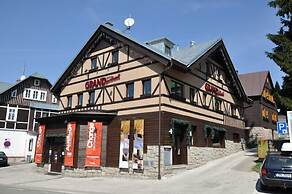 Grand Apartments