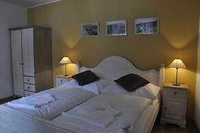 Grand Apartments