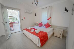 Alacati Marina Palace Otel