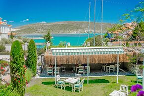 Alacati Marina Palace Otel