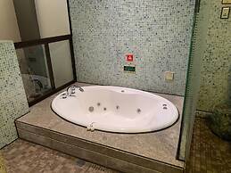 Leedon Motel
