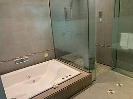 Leedon Motel