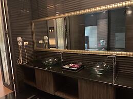 Leedon Motel