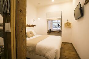 262 Boutique Hotel