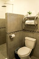 Terida Airport B&B