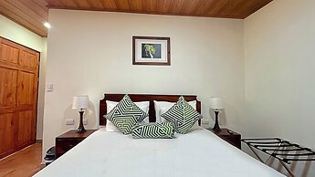 Casa Jungle Monteverde Bed & Breakfast