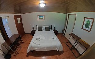 Casa Jungle Monteverde Bed & Breakfast
