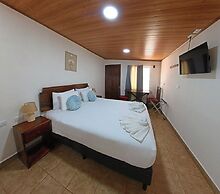Casa Jungle Monteverde Bed & Breakfast