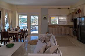 Poseidon Beach Villas