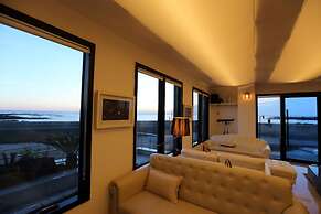 Hotel 52