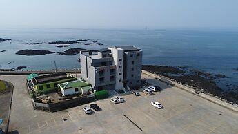 Hotel 52