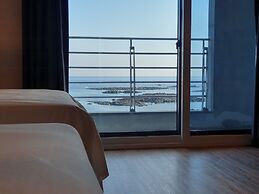 Hotel 52