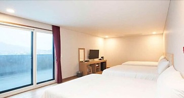 Hotel 52