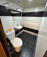 Fundi Hotel