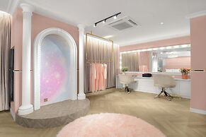 The Granite Luxury Hotel