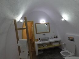 Akron Cliff Suite