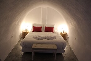 Akron Cliff Suite