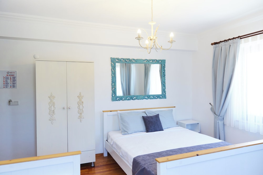 Ebruli Hotel