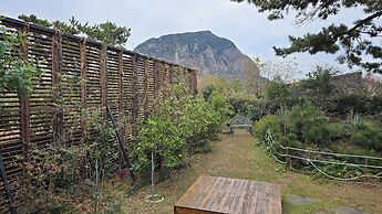 Wind Jeju Cafe & Pension