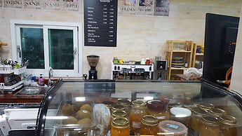 Wind Jeju Cafe & Pension