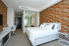 Sandton Skye Unit 702