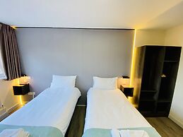 Almond Tree Hotel