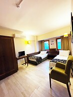 Mitos Hotel