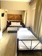 Mitos Hotel