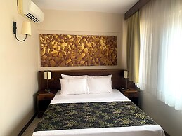 Mitos Hotel