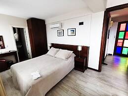 Mitos Hotel
