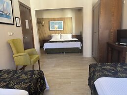 Mitos Hotel