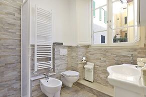B&B Pergola House