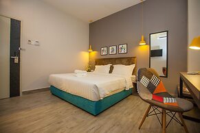 Bzz Hotel