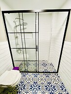 Puffin Suites & Rooms