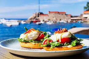 Hotel Riva by Aycon