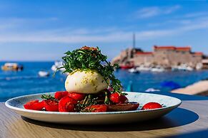 Hotel Riva by Aycon