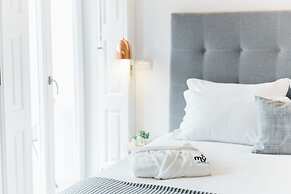 Myo Design House
