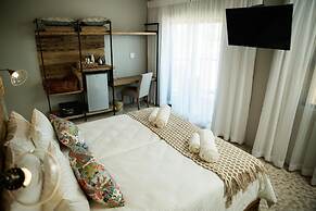 Driftwood Guesthouse