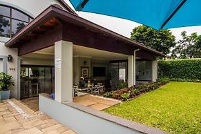 The Hamptons Guest House