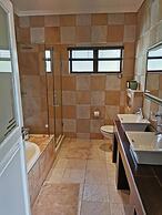The Hamptons Guest House