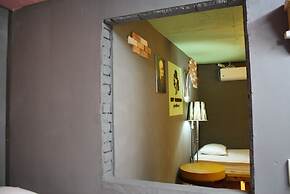 Mr.Comma Guesthouse - Hostel