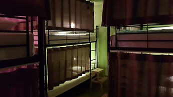 Mr.Comma Guesthouse - Hostel